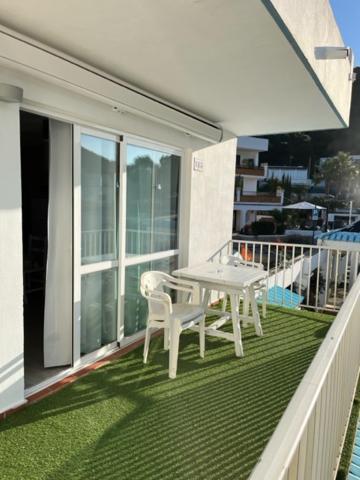 Apartamentos Cana Sofia Cala Llonga  Exterior foto